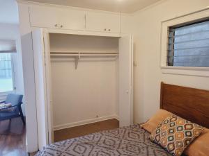 Spacious Studio Six in Hollywood!