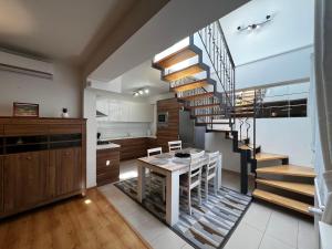 Apartment in the city center with free parking