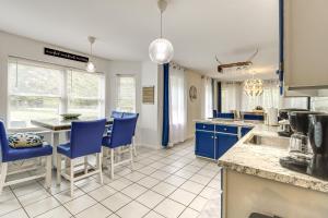 Fire Pit and Hot Tub Peaceful Poconos Farms Getaway