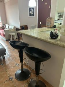 Apartamento Enseada, ao lado Carrefour, totalmente equipado