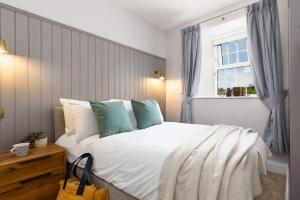 Castle View Cottage - HTub & EV Charging