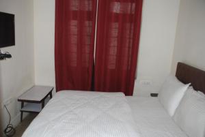 Tourist Hotel