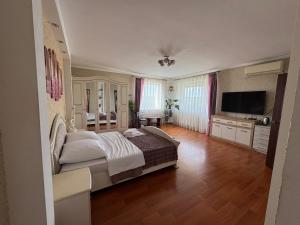 Комплекс Південний