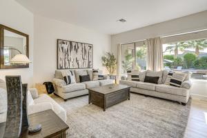 Outdoor Oasis Spacious Family Escape in Goodyear!