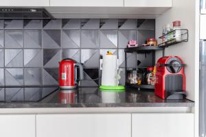 Stylish 2BD Oasis wBalcony South East London!