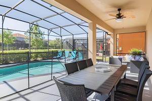 Solterra 6Q, 4 Suítes, Piscina e Sala de Jogos