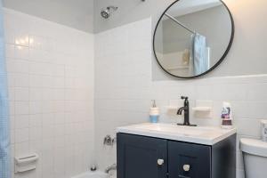ATL Downtown 2BR Stay with Parking L8