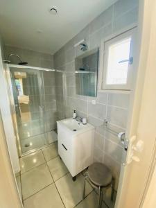 Studio indépendant, au cœur des vignes, avec accès SPA