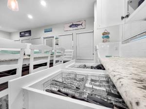 2BeachfrontHouses! 2 HeatedPools! Sleep48! Wedding