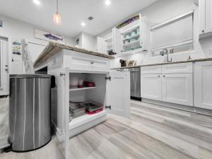 2BeachfrontHouses! 2 HeatedPools! Sleep48! Wedding