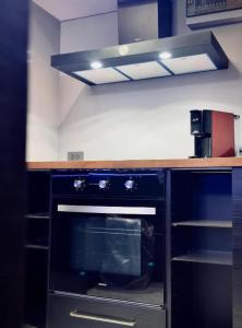 Omni Tower Sukhumvit Nana - Luxury Condominium