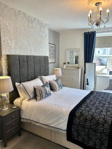 Willesden, Apartment 1, A beautifully furnished one bedroomed apartment in the heart of Llandudno