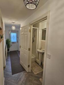 Stunning Contractor home, Company workers WLC, Netflix