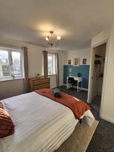 Stunning Contractor home, Company workers WLC, Netflix