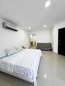 Modern Studio Apartment in downtown Yopal