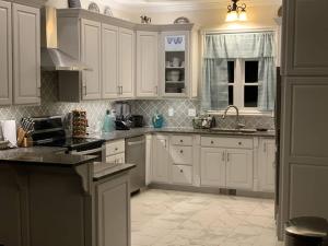 Temple View Inn with Music Studio