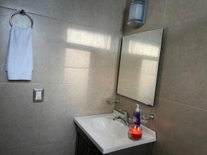 Departamento cerca Hospital Arboledas y Plaza del Sol