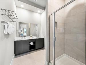 Upscale Condo With Foosball Table Near Disney With Resort & Waterpark Access - B20-223