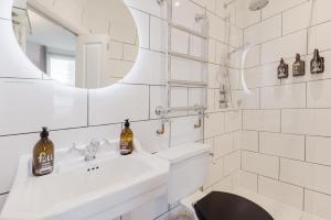 Graces Guesthouse The Suite Room 6