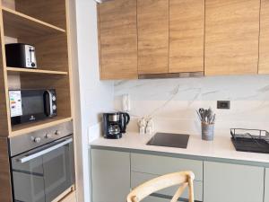 HOM I Nunoa en calle Seminario Metro Irarrazaval