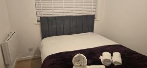 SAV 1 Bed Flat Near Watford Town