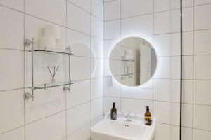 Graces Guesthouse Room 2