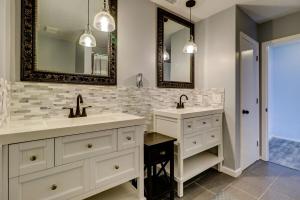 Hilton Head 2BR Escape w Pool Sofa Bed