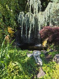 Luxury Family Estate Near PDX, Theater, Sauna & Game Room