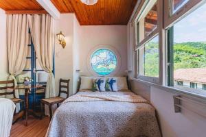 Apartamento Piscina Cinematográfica em Petrópolis-Itaipava