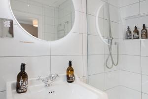 Graces Guesthouse 68a