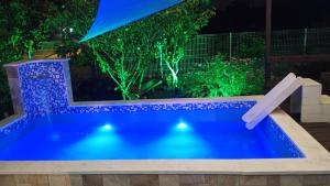 Casa Inteira - 3 Quartos - 11 Pessoas - Piscina infantil - 200m da praia