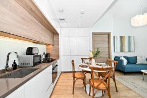 Dubai Marina Living 1BR near JBR
