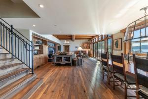 Beyond the Blue Lakefront Escape by Tahoe Getaways - Pet-Friendly 6BR with Pier, Buoy & Hot Tub