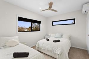 Townhouse Close to Shops and Beach