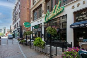 Downtown Gym Sauna Parking Pet Friendly