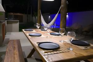 Casa com piscina privativa, 4 minutos da praia