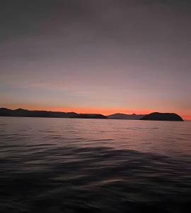 Casa com piscina privativa, 4 minutos da praia