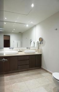 Playa Royale 3 Bedrooms 3 bathrooms FREE Wifi Condo 3506