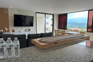 Great San Salvador views at Los Planes wifi and Ac