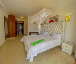 pazuri beachfront stays