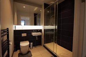 Luxury sky suites 2 bedroom 2 bathroom city centre apartment