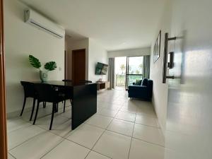 Mana Beach Muro Alto - 2 quartos e Varanda frente piscina