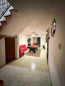 Cozy Apartment for 2 with Pool Access