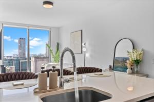 Downtown Miami Luxury Two Bed Two Bath