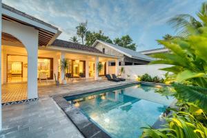 Villa Malbec 3BR Tropical Retreat Near Tanah Lot