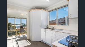 Crescent Escape Crescent Head