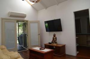 Jupiter Crescent Head