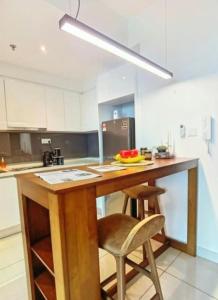Almas Suites Couple Sunrise Netflix 100mbps BySTAY