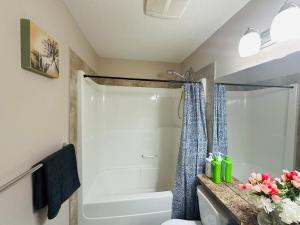Beautiful Stay Air condition at Ellerslie Edmonton