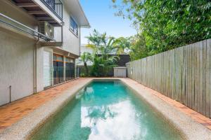 Kookaburra Lodge 4 Little Cove Road 8 under new management